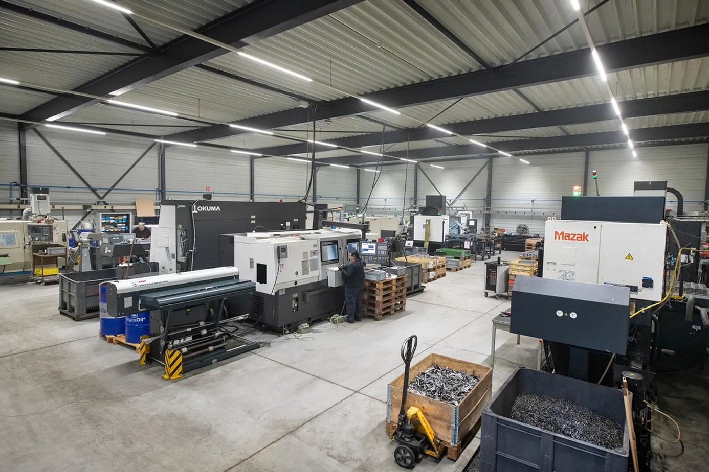 Overzicht van de werkplaats en het machinepark van Abrahams Metaal